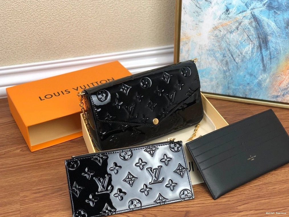 LOUIS VUITTON POCHETTE FÉLICIE 0715